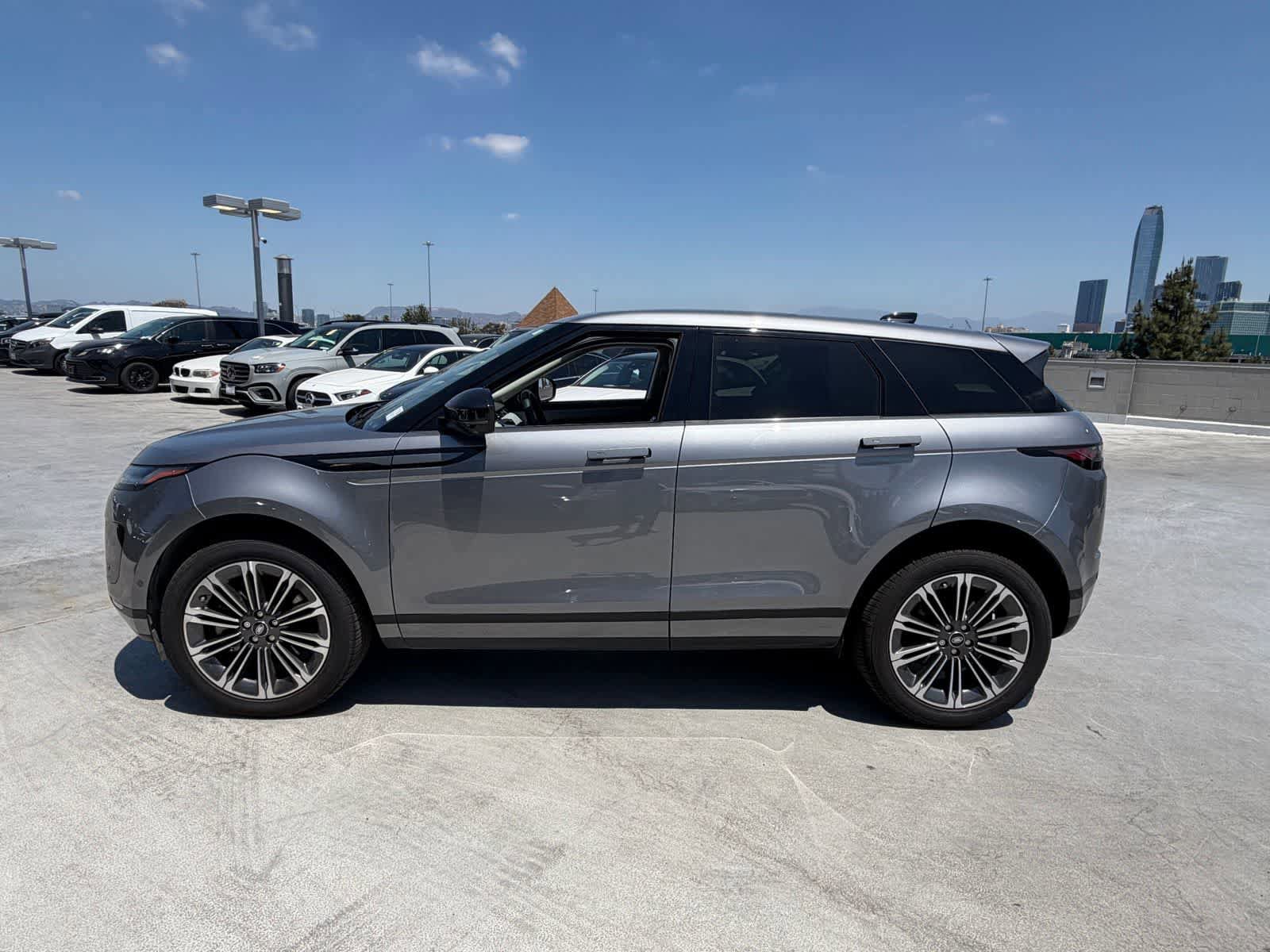 Used 2025 Land Rover Range Rover Evoque S AWD/4WD video 2
