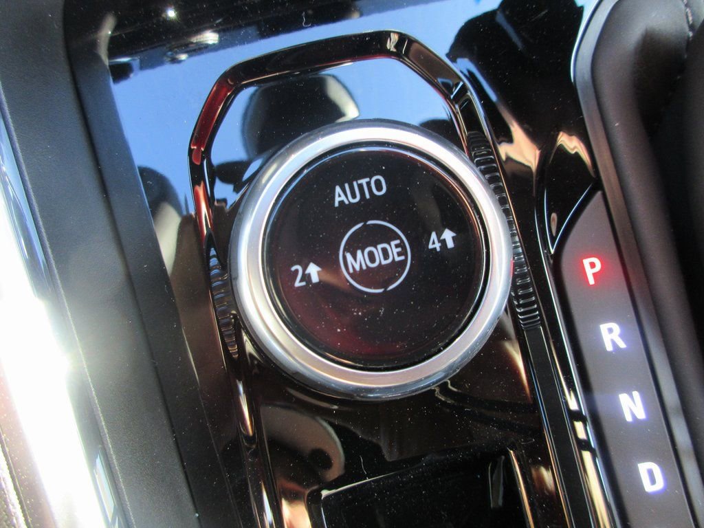 New 2026 GMC Canyon Elevation w/ Convenience Package image 19