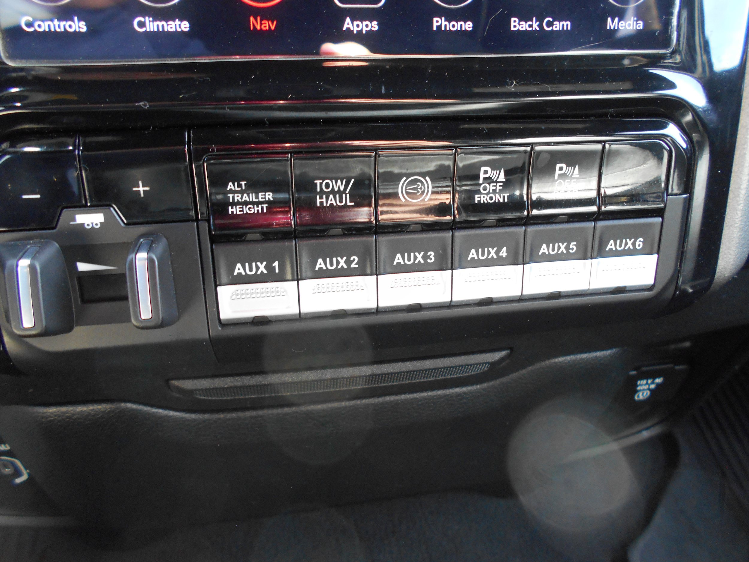 Used 2021 RAM 3500 Laramie AWD/4WD image 15