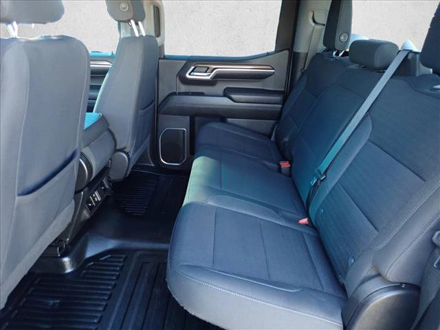 Used 2022 Chevrolet Silverado 1500 LT AWD/4WD image 7