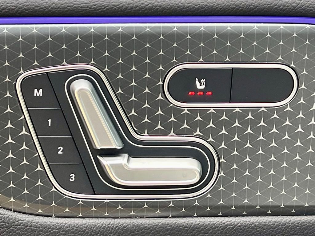 Certified 2025 Mercedes-Benz GLB 250 4MATIC image 42