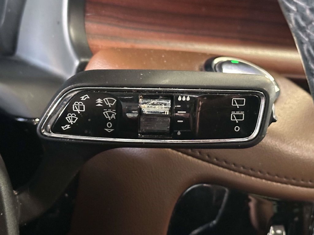 Used 2023 Lincoln Aviator Reserve w/ Elements Package Plus AWD/4WD image 27
