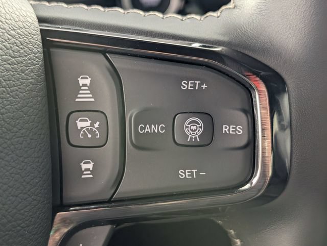 Used 2025 RAM 1500 Limited AWD/4WD image 16