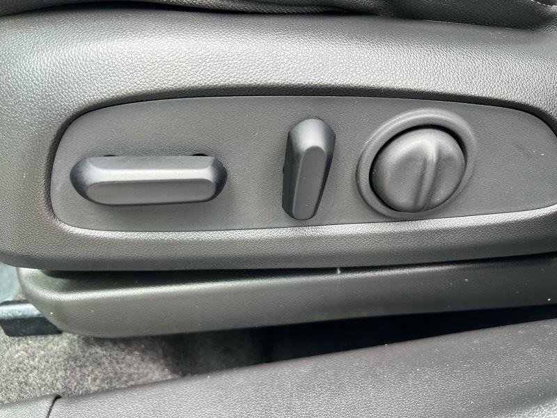 Used 2023 Buick Encore GX Essence w/ Experience Buick Package AWD/4WD image 25