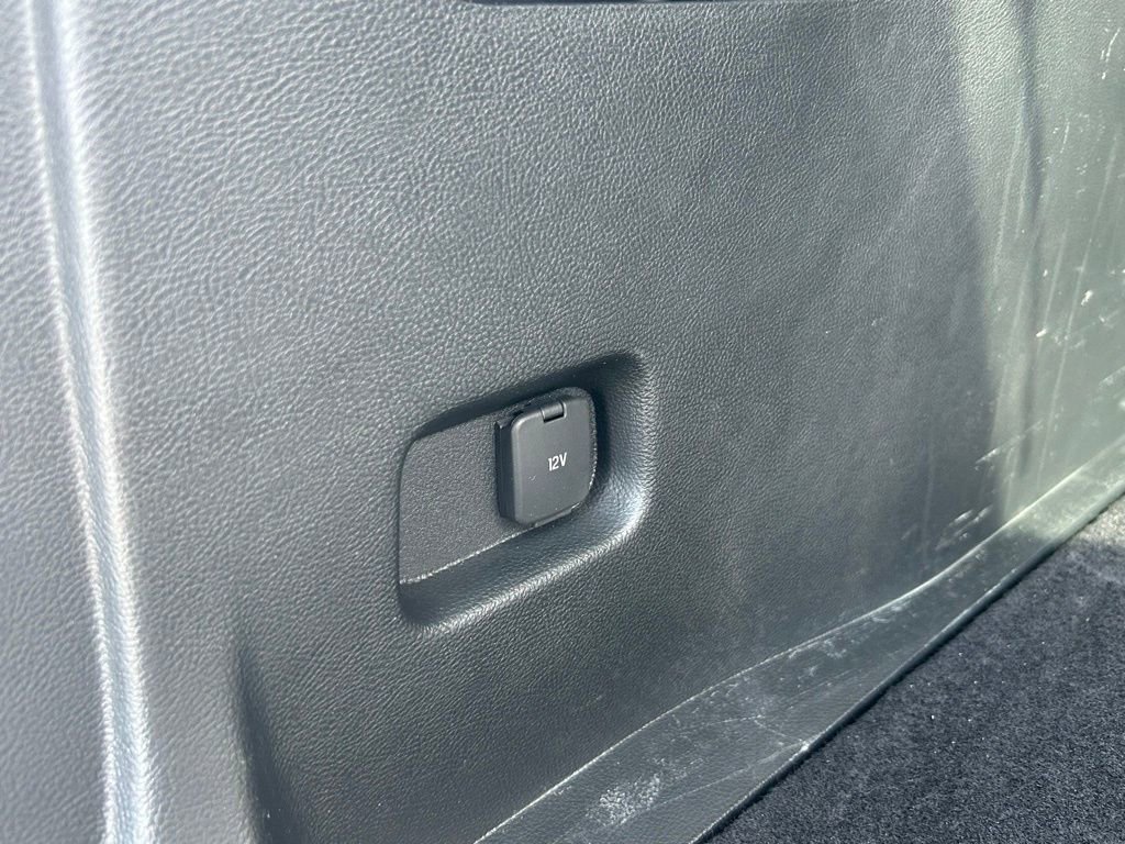 Used 2024 Ford Edge SE w/ Black Appearance Package image 38