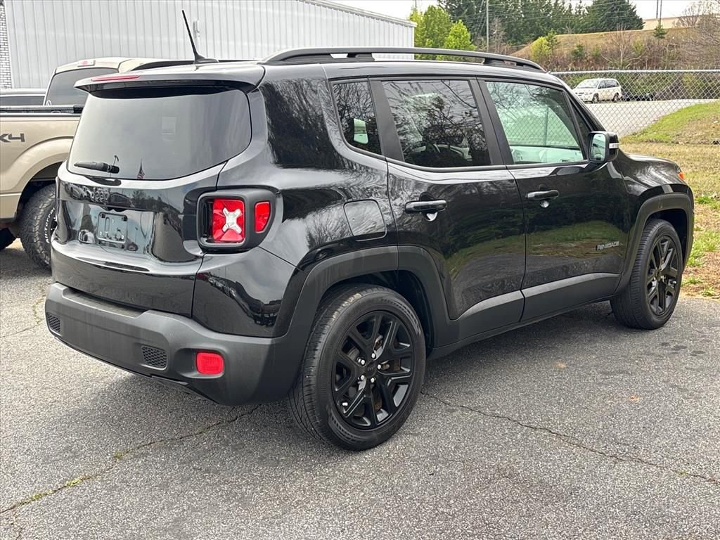 Used 2017 Jeep Renegade Altitude image 10