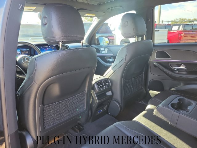 Used 2025 Mercedes-Benz GLE 450e 4MATIC image 13