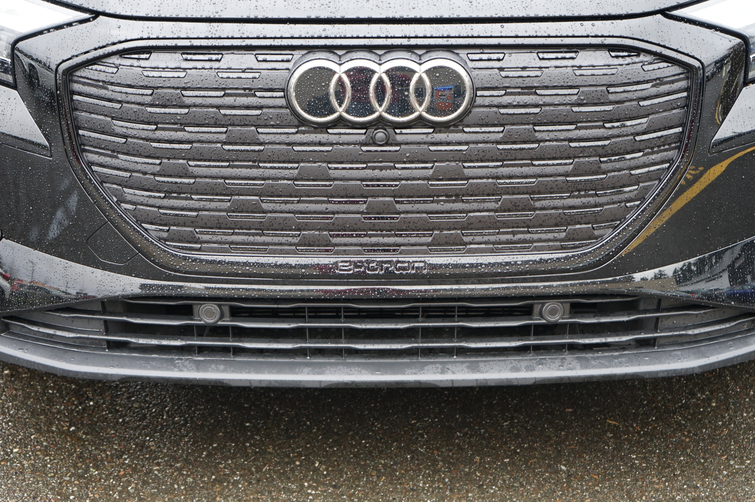 Used 2024 Audi Q4 e-tron Premium Plus w/ Premium Plus AWD/4WD image 12