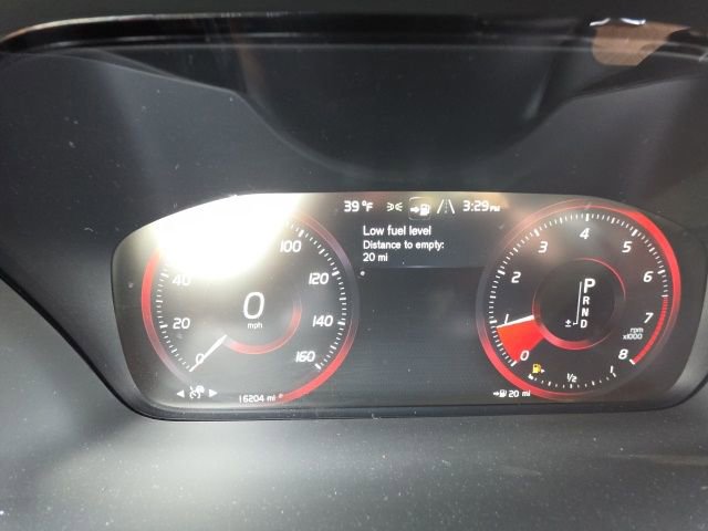 Used 2022 Volvo XC90 T6 Momentum w/ Advanced Package image 24