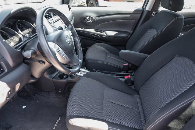 Used 2018 Nissan Versa SV w/ SV Special Edition Package FWD image 17