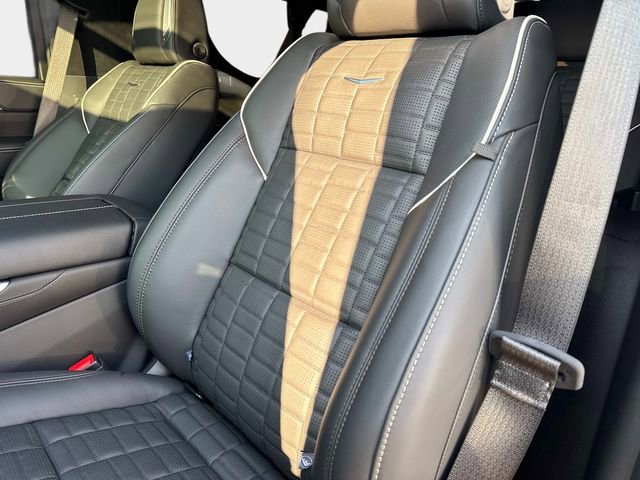 Certified 2025 Cadillac Escalade ESV Sport Platinum image 15
