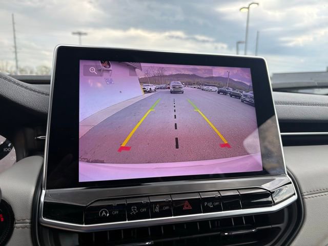 Used 2025 Jeep Compass Limited image 5