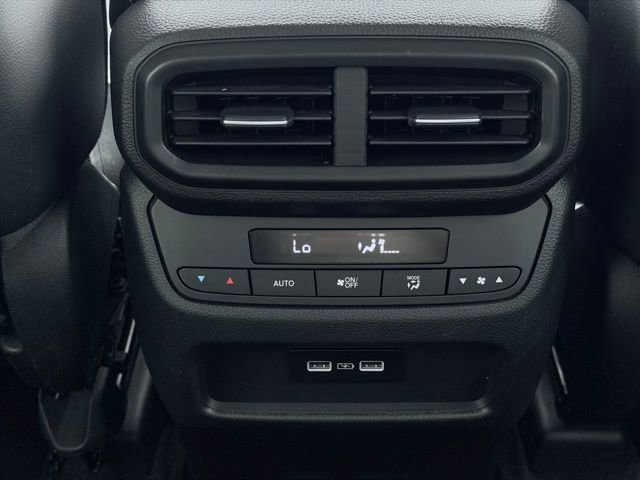 Used 2023 Honda Pilot EX-L image 25