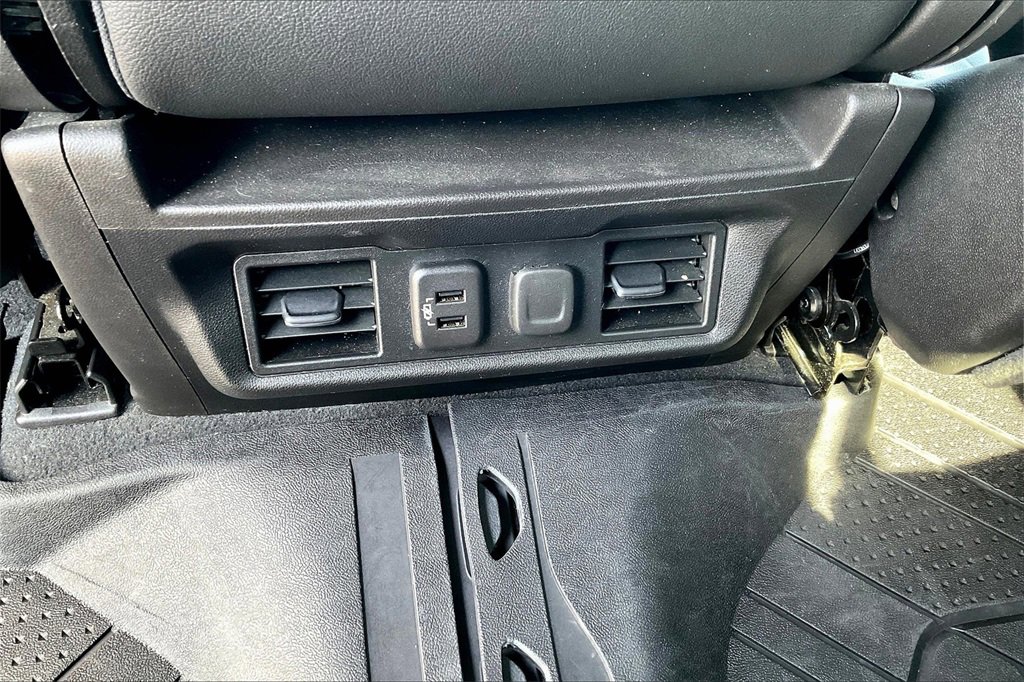 Used 2019 Chevrolet Silverado 1500 LT w/ All-Star Edition image 33