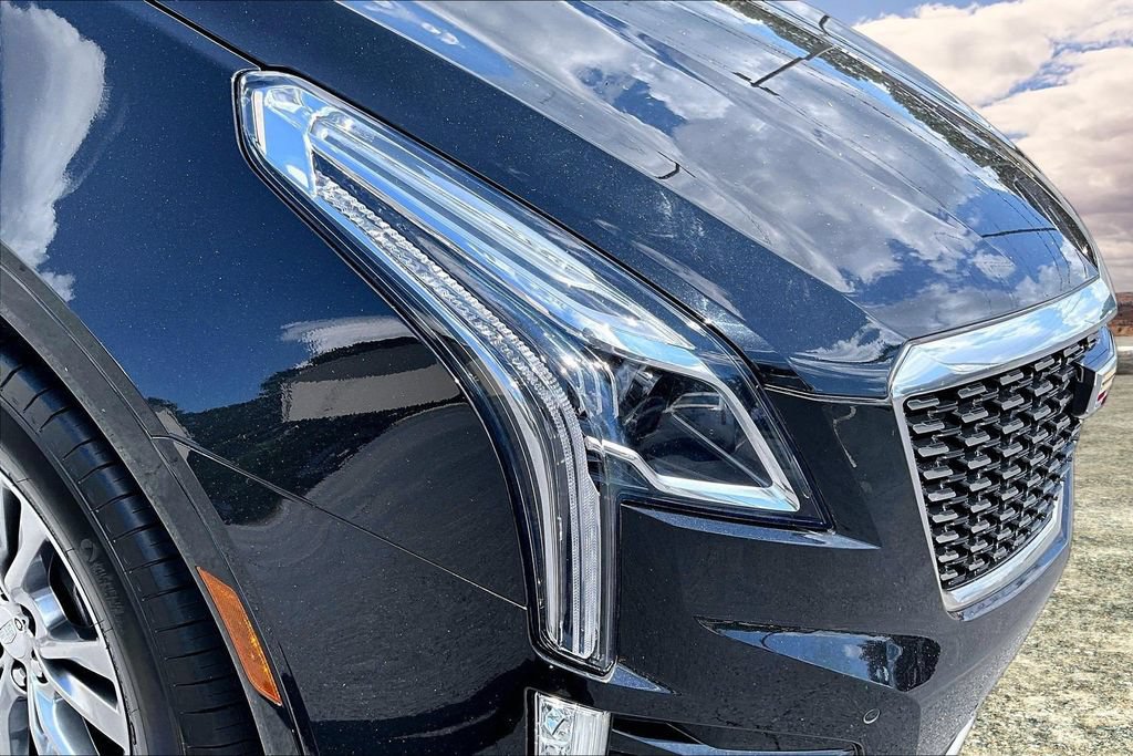 Certified 2023 Cadillac XT5 Premium Luxury AWD/4WD image 32