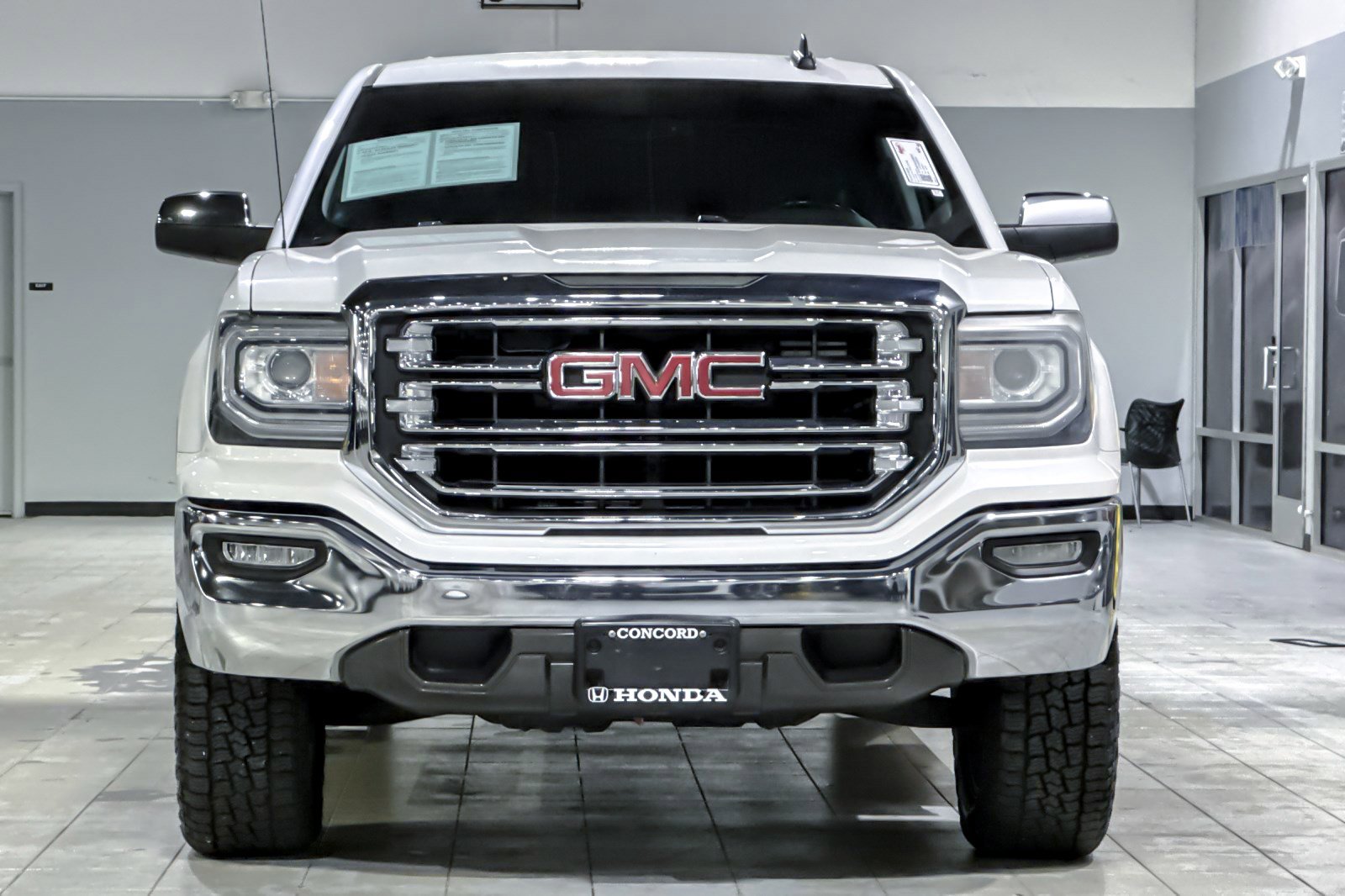Used 2018 GMC Sierra 1500 SLT w/ SLT Premium Package RWD image 5