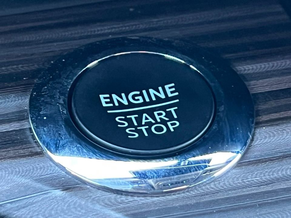 Certified 2023 Ford Explorer Limited w/ Limited Technology Package image 31