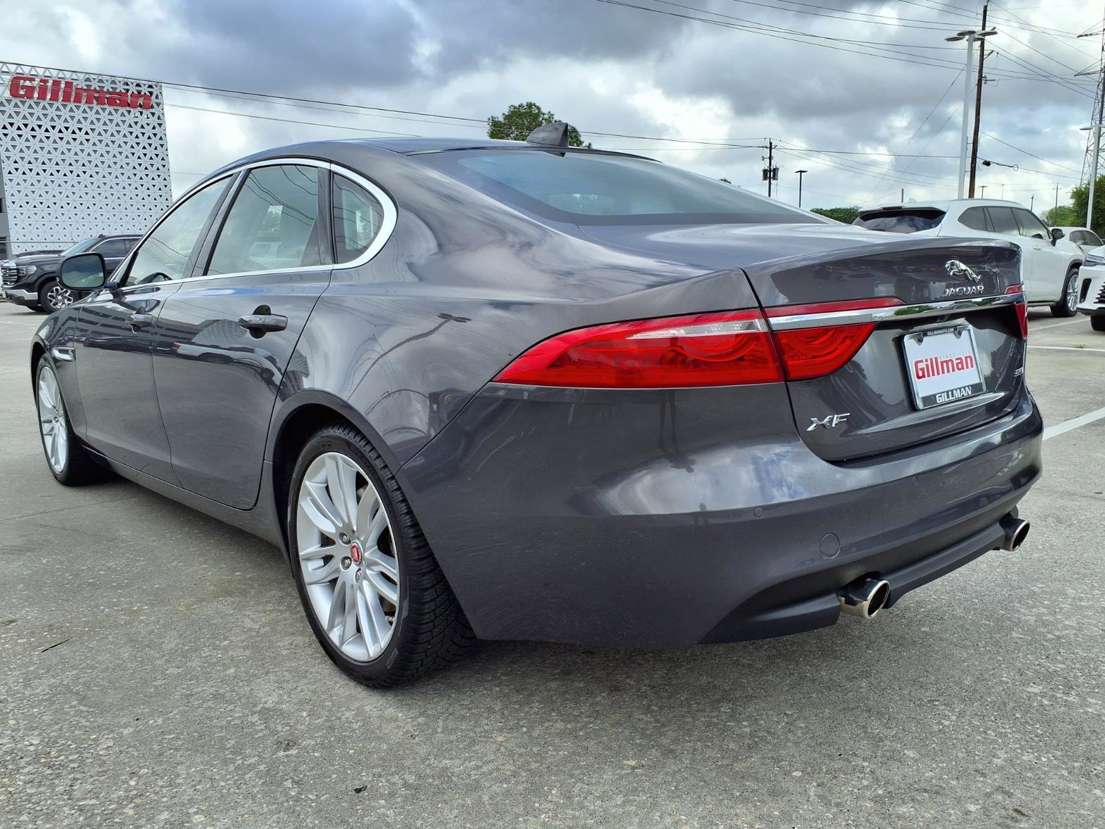 Used 2016 Jaguar XF Prestige image 3