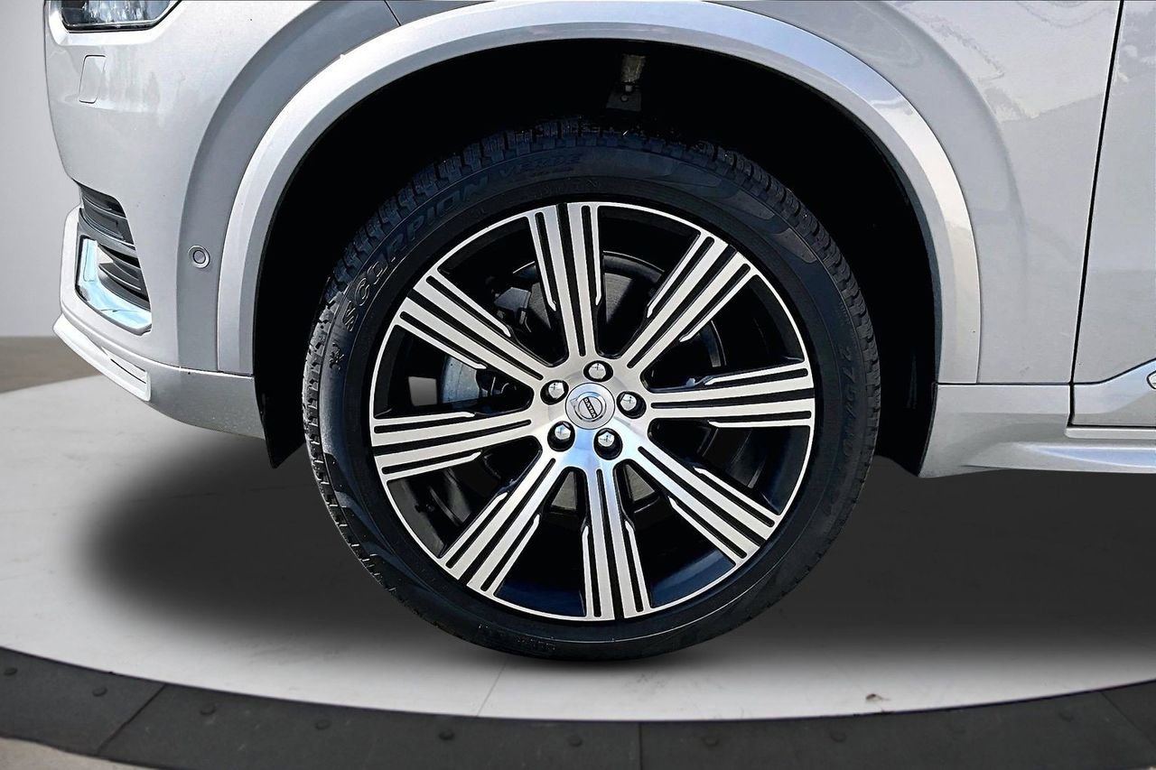 Used 2024 Volvo XC90 B5 Plus image 33