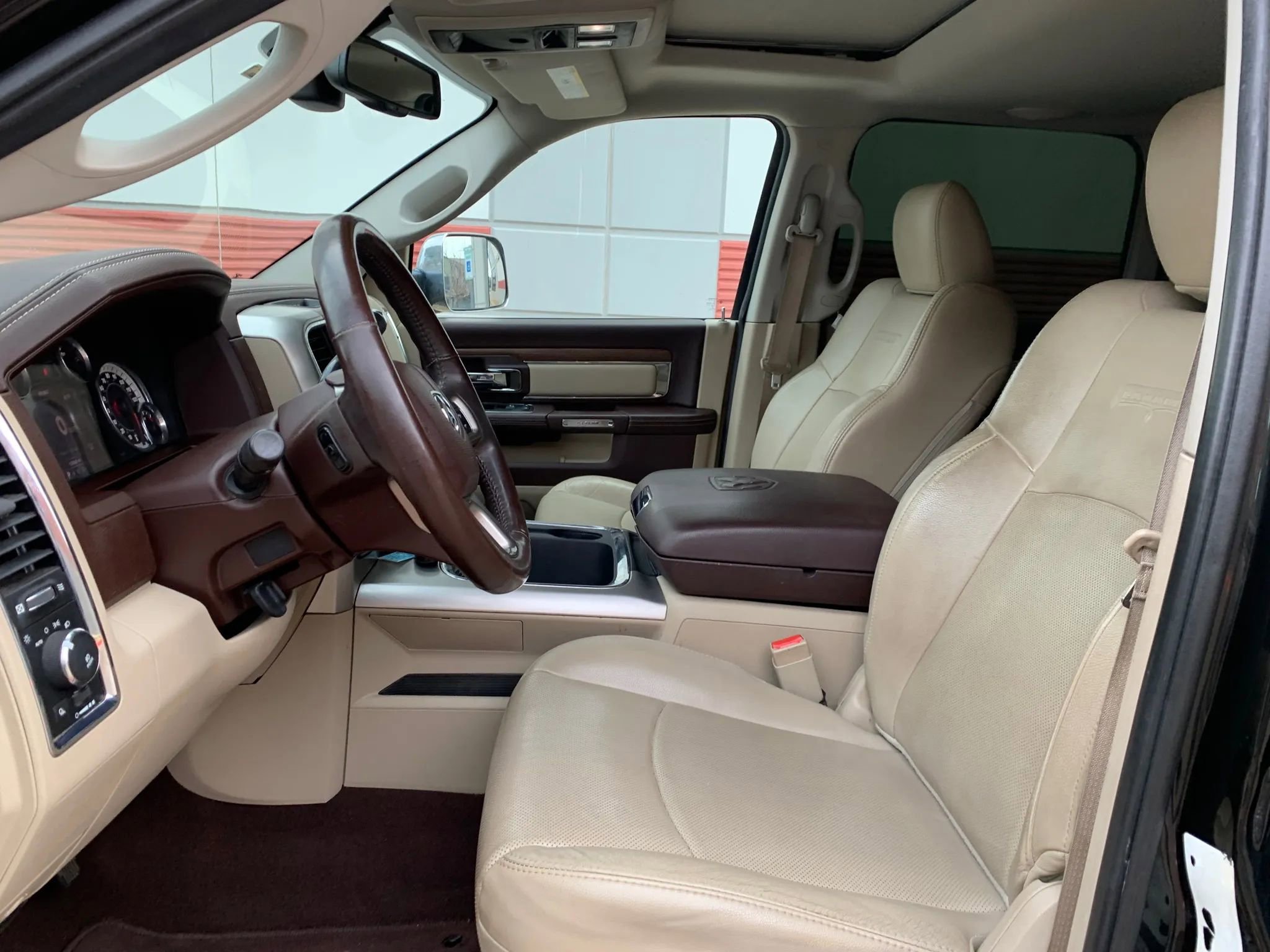 Used 2016 RAM 2500 Laramie image 18