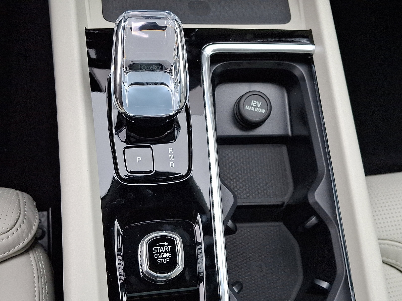 New 2026 Volvo XC60 B5 Ultra w/ Protection Package Premier image 10