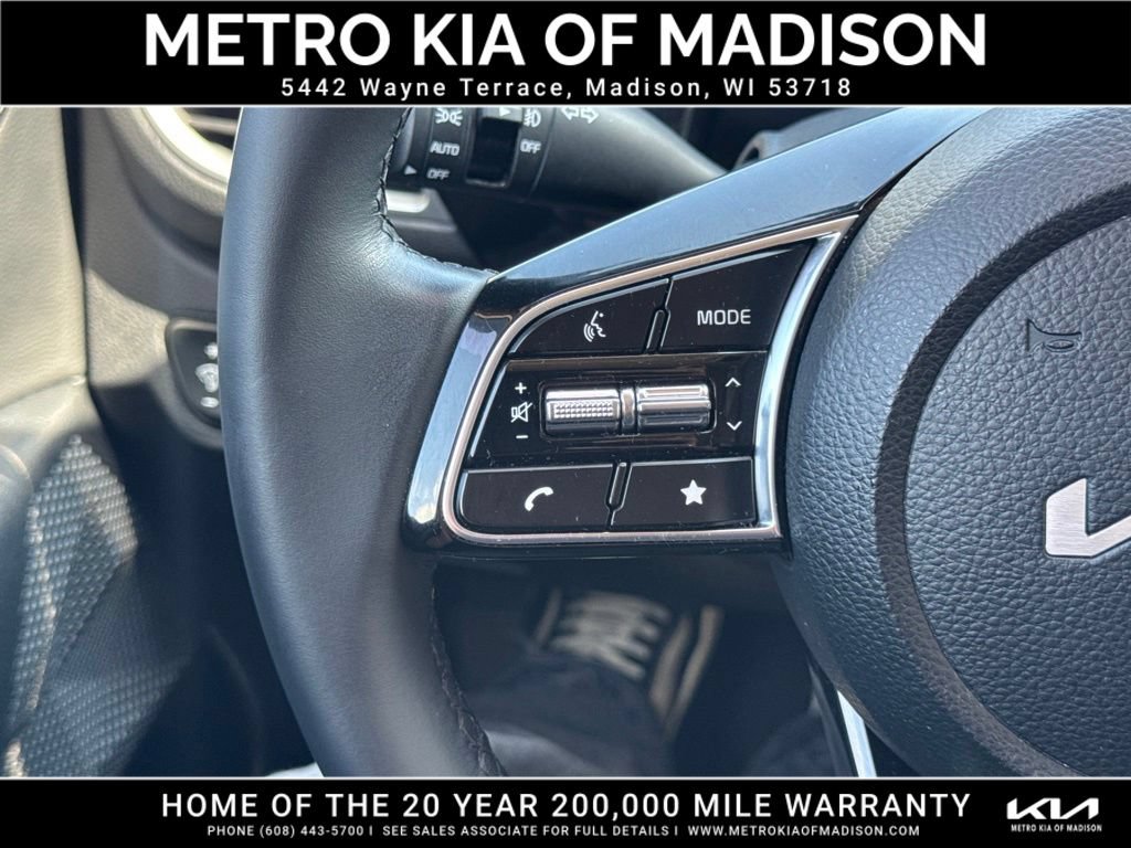 Used 2025 Kia Seltos S AWD/4WD image 18