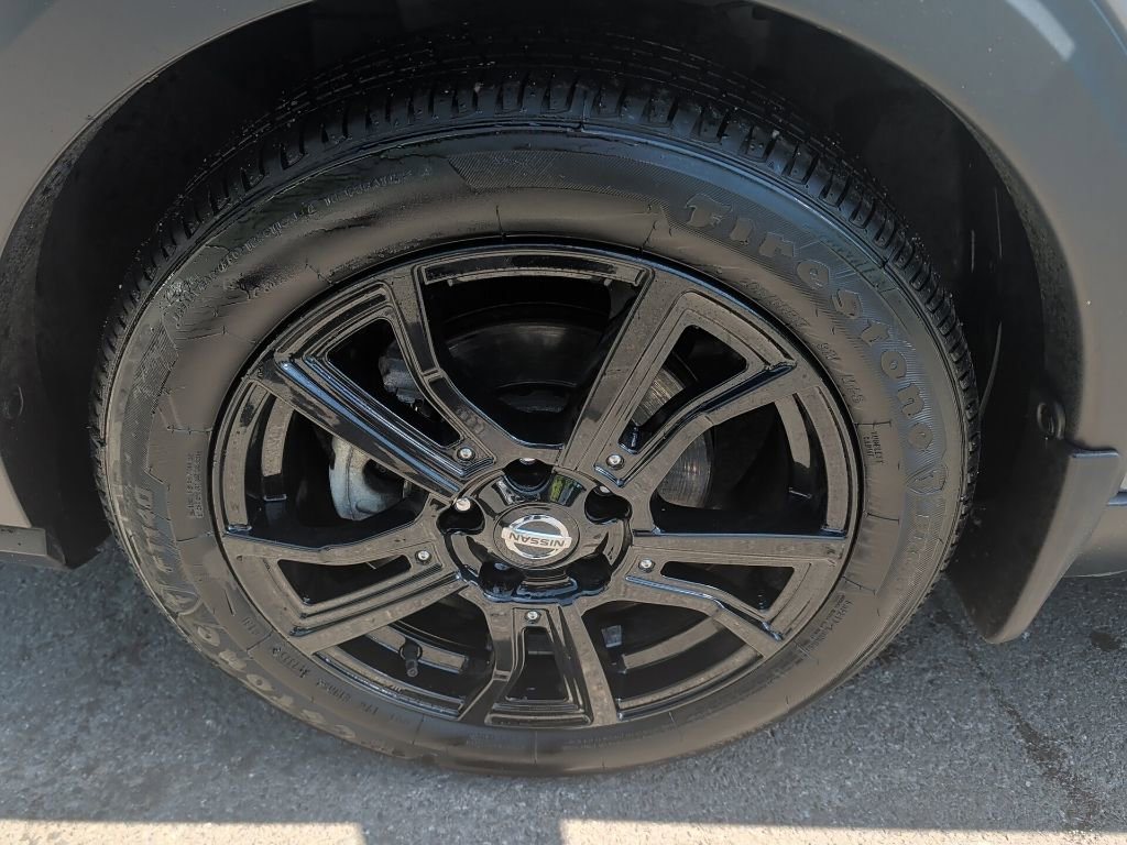 Used 2021 Nissan Kicks SR w/ Interior Electronics Package FWD image 9