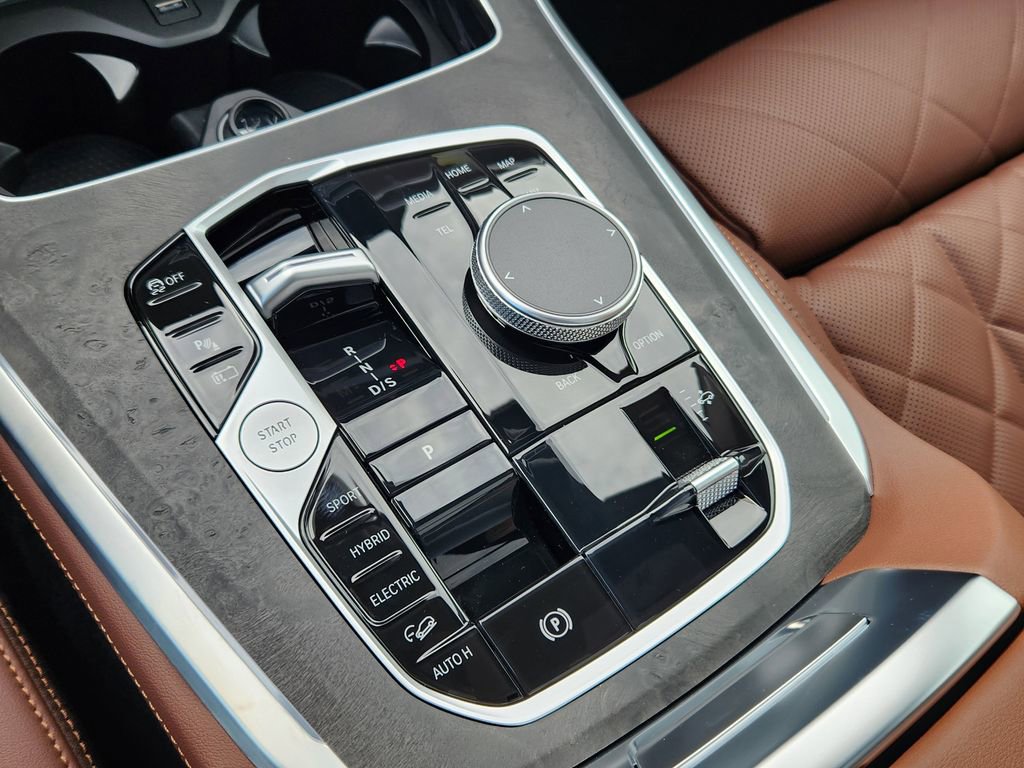 New 2026 BMW X5 xDrive50e image 18