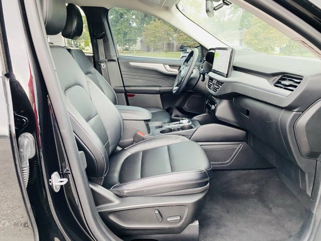 Used 2023 Ford Escape Platinum image 20