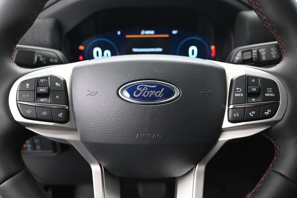 New 2026 Ford Explorer Active RWD image 11