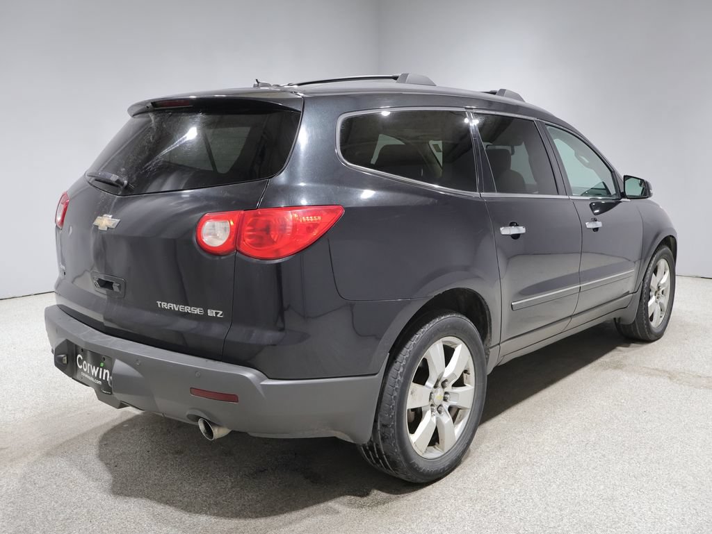 Used 2011 Chevrolet Traverse LTZ AWD/4WD image 17