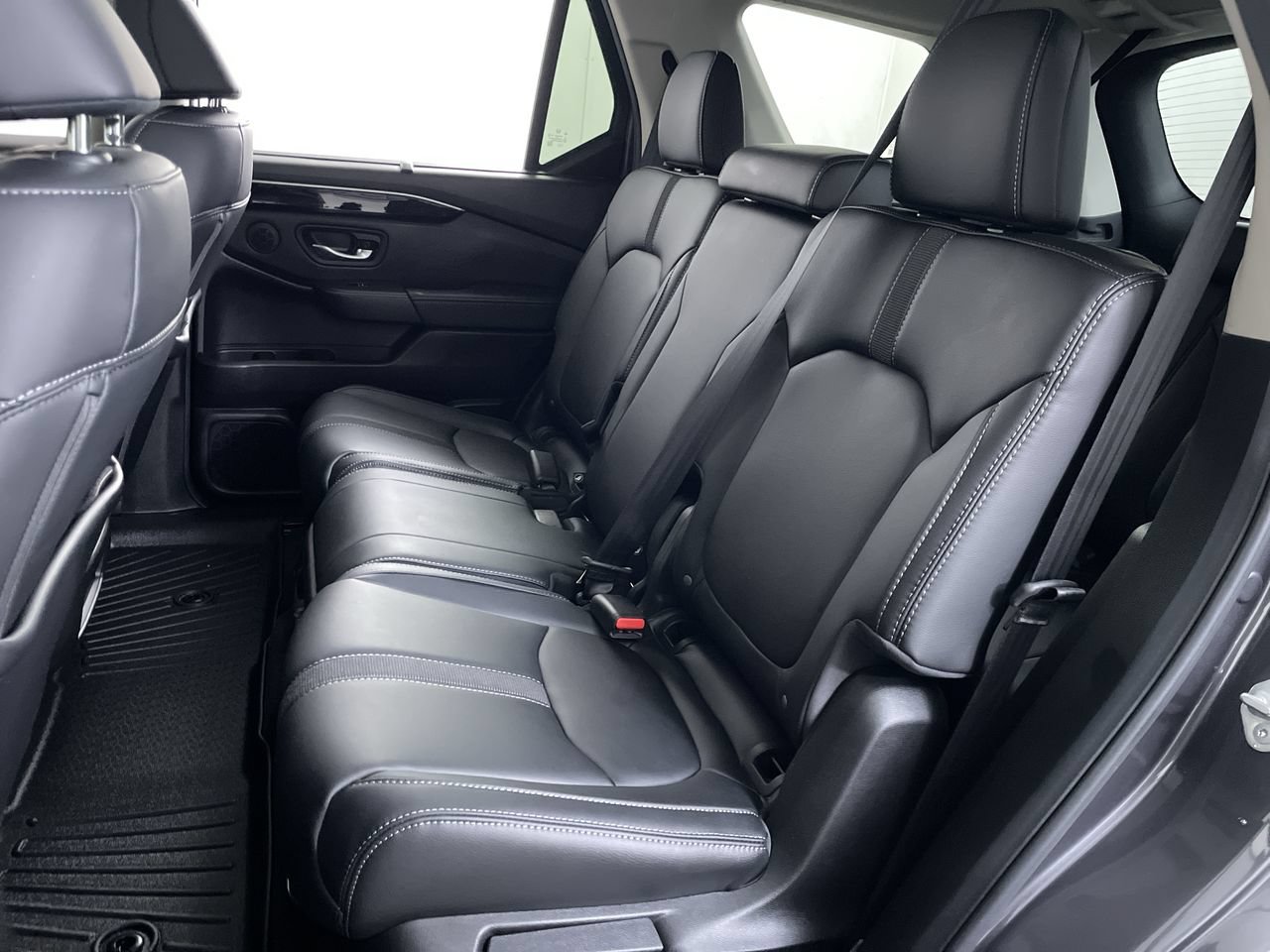 Used 2025 Honda Pilot Touring image 23