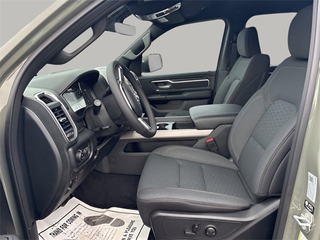 New 2026 RAM 1500 4x4 Crew Cab image 7