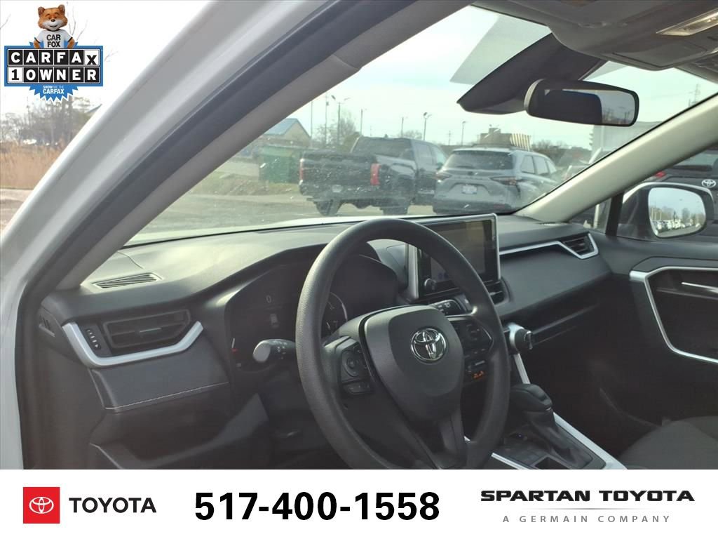 Used 2025 Toyota RAV4 XLE image 14