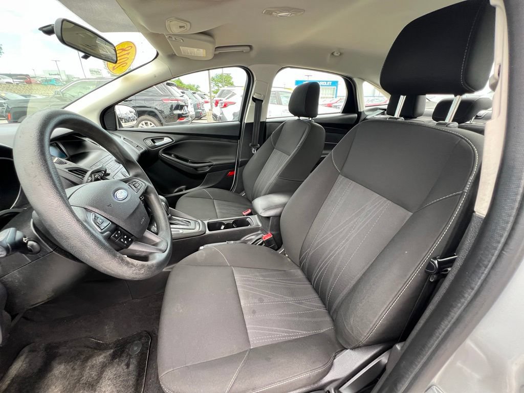 Used 2018 Ford Focus SE FWD image 18