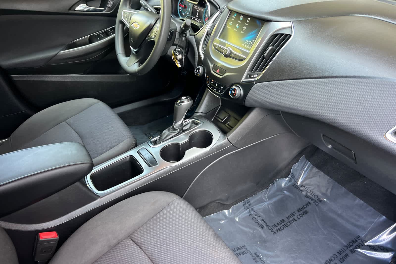Used 2018 Chevrolet Cruze LT FWD image 15