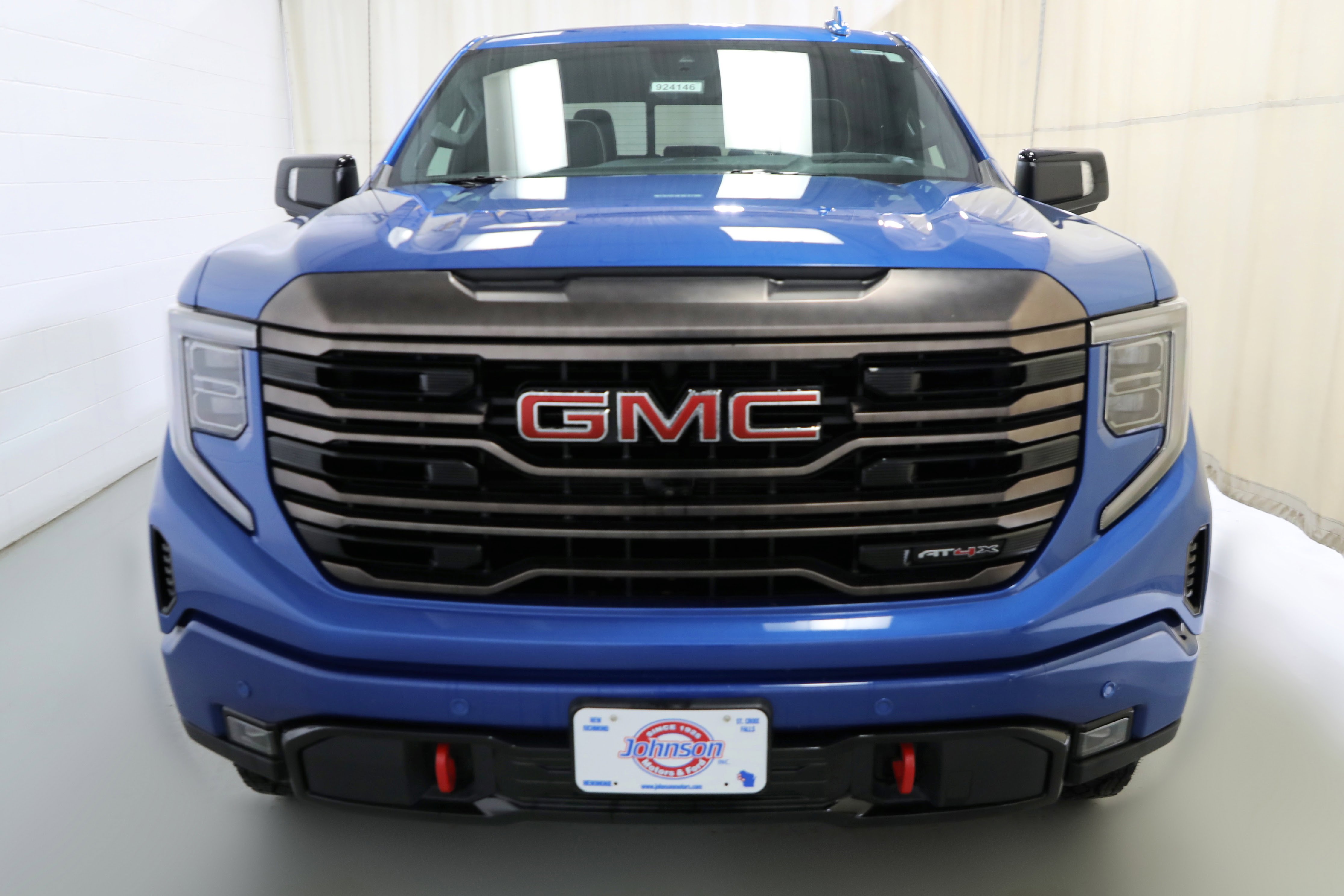 Used 2022 GMC Sierra 1500 AT4X image 19