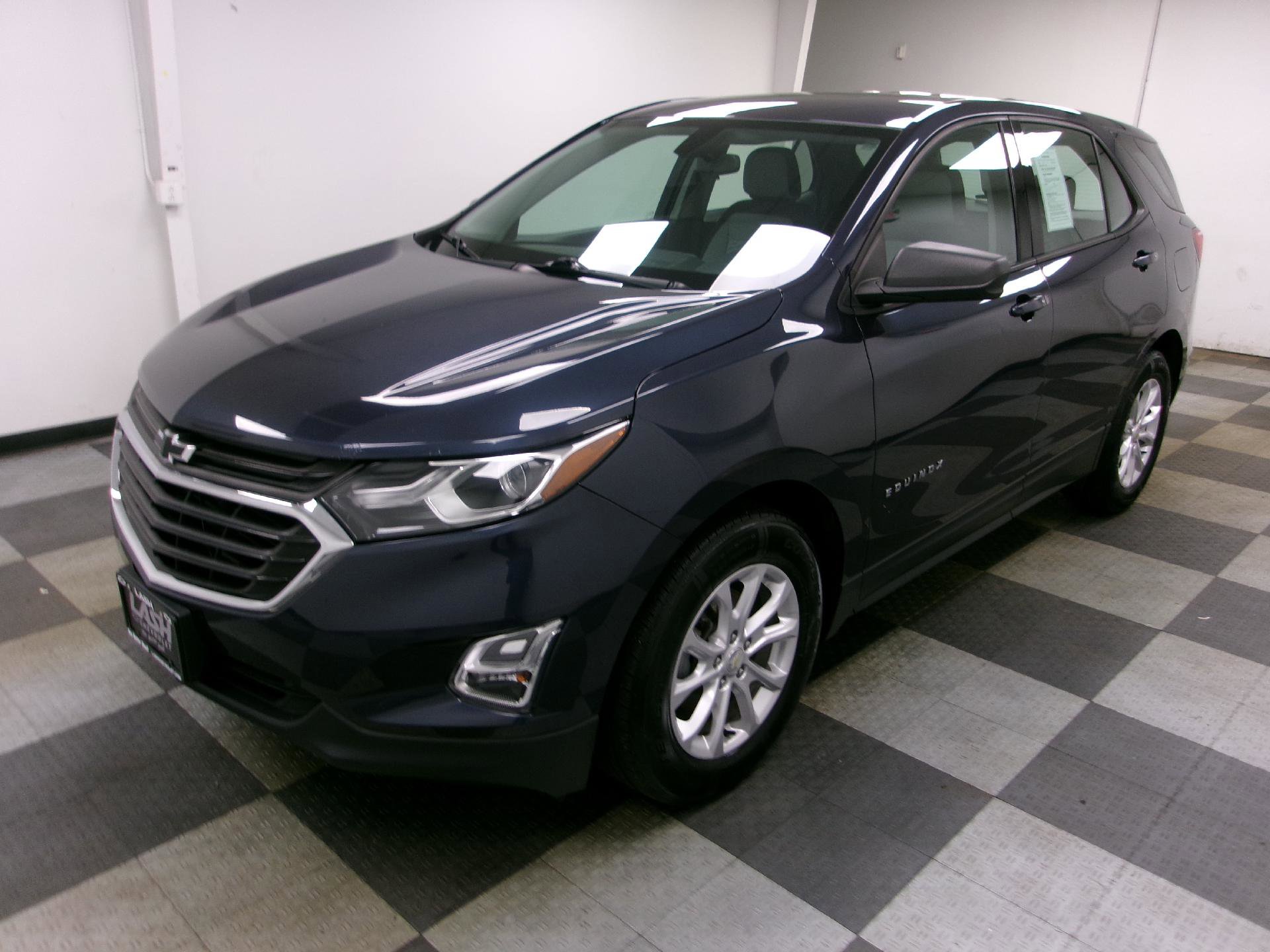 Used 2019 Chevrolet Equinox LS FWD image 1