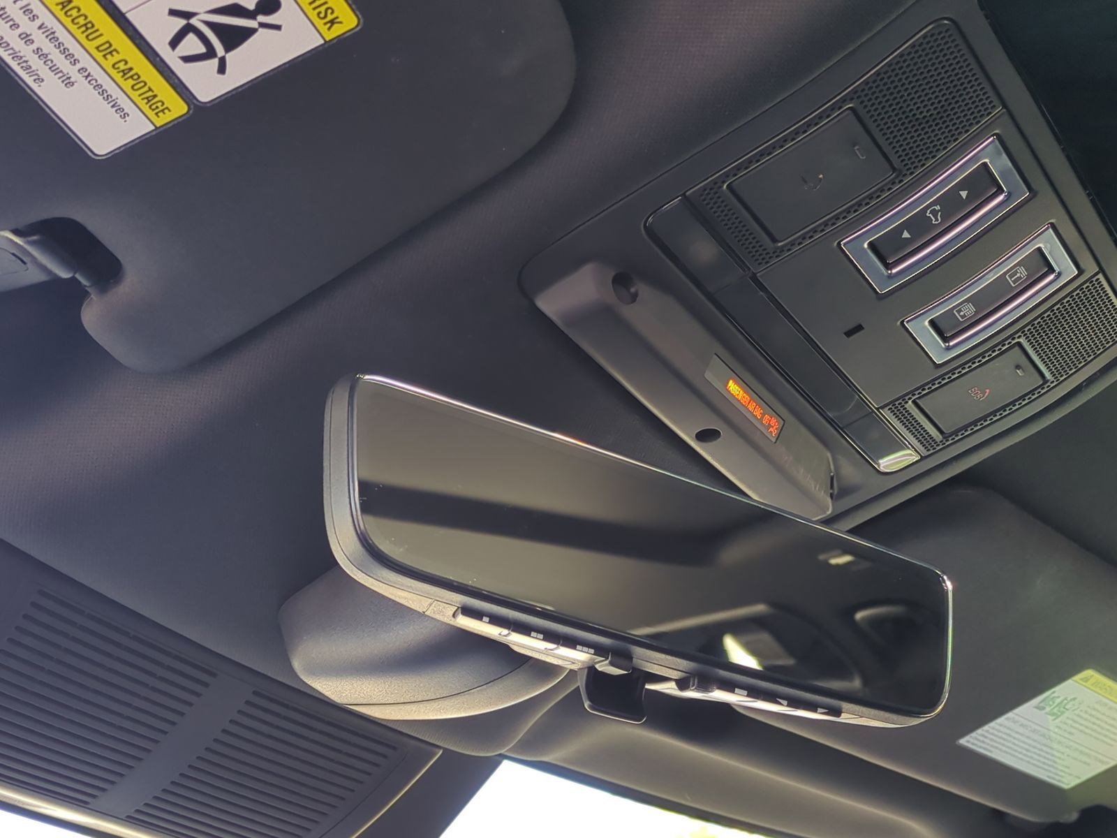 Used 2023 Land Rover Defender 110 V8 image 27