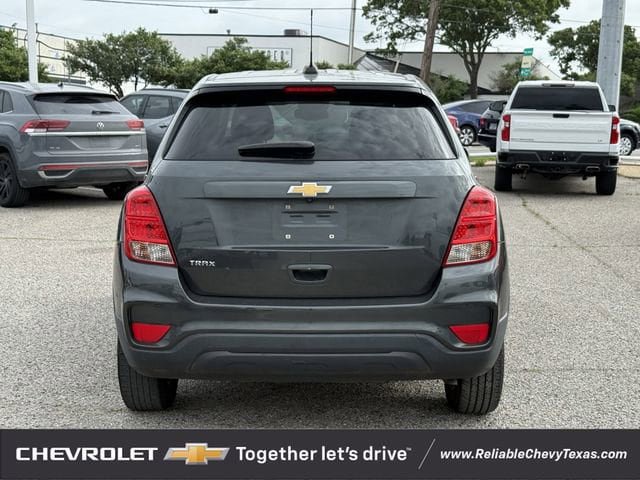 Used 2020 Chevrolet Trax LS w/ Tint and Cruise Package FWD image 6