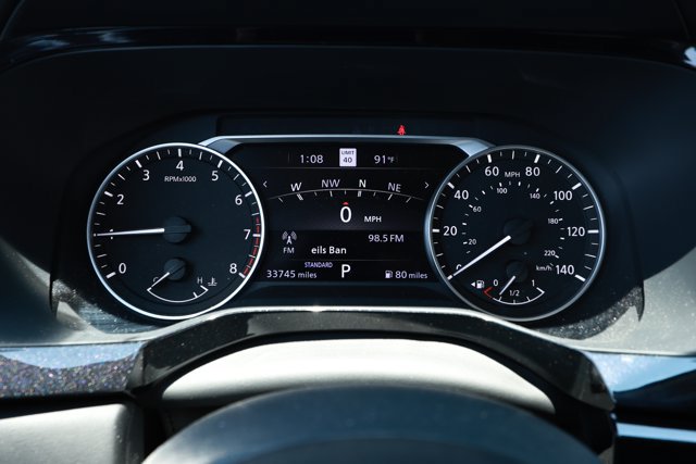 Used 2022 Nissan Pathfinder SL w/ SL Premium Package FWD image 12