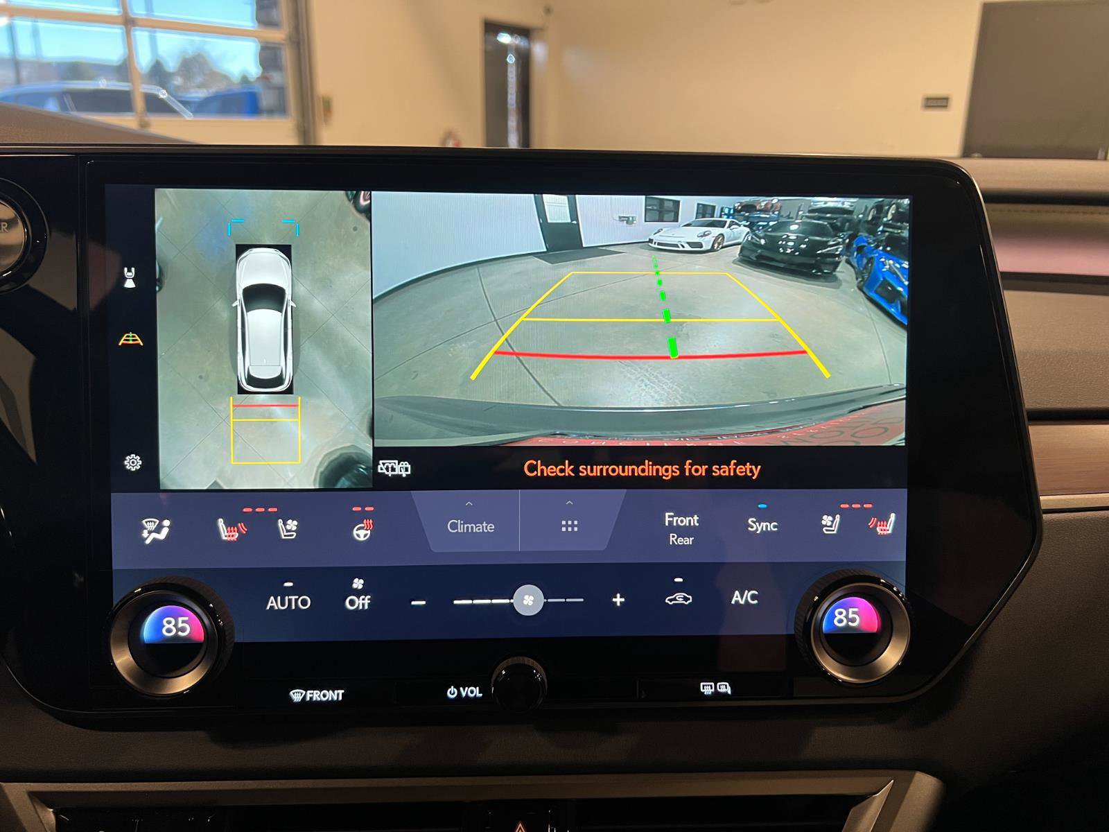 Used 2026 Lexus RX 450h AWD w/ Convenience Package image 18