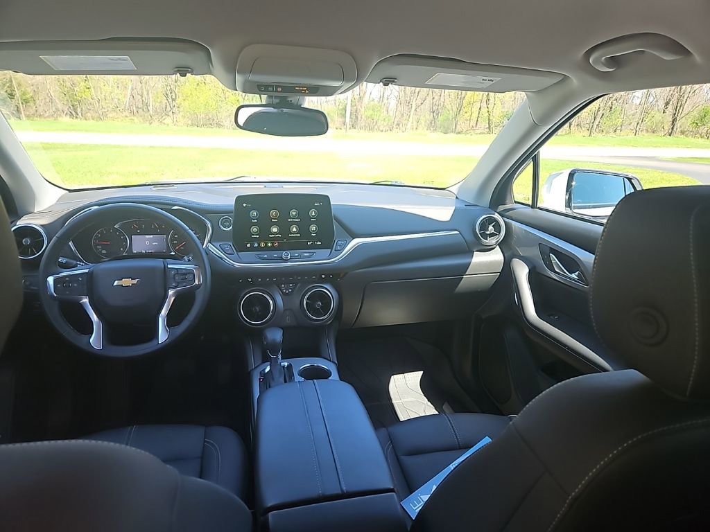 Used 2024 Chevrolet Blazer LT w/ LPO, Floor Liner Package AWD/4WD image 23