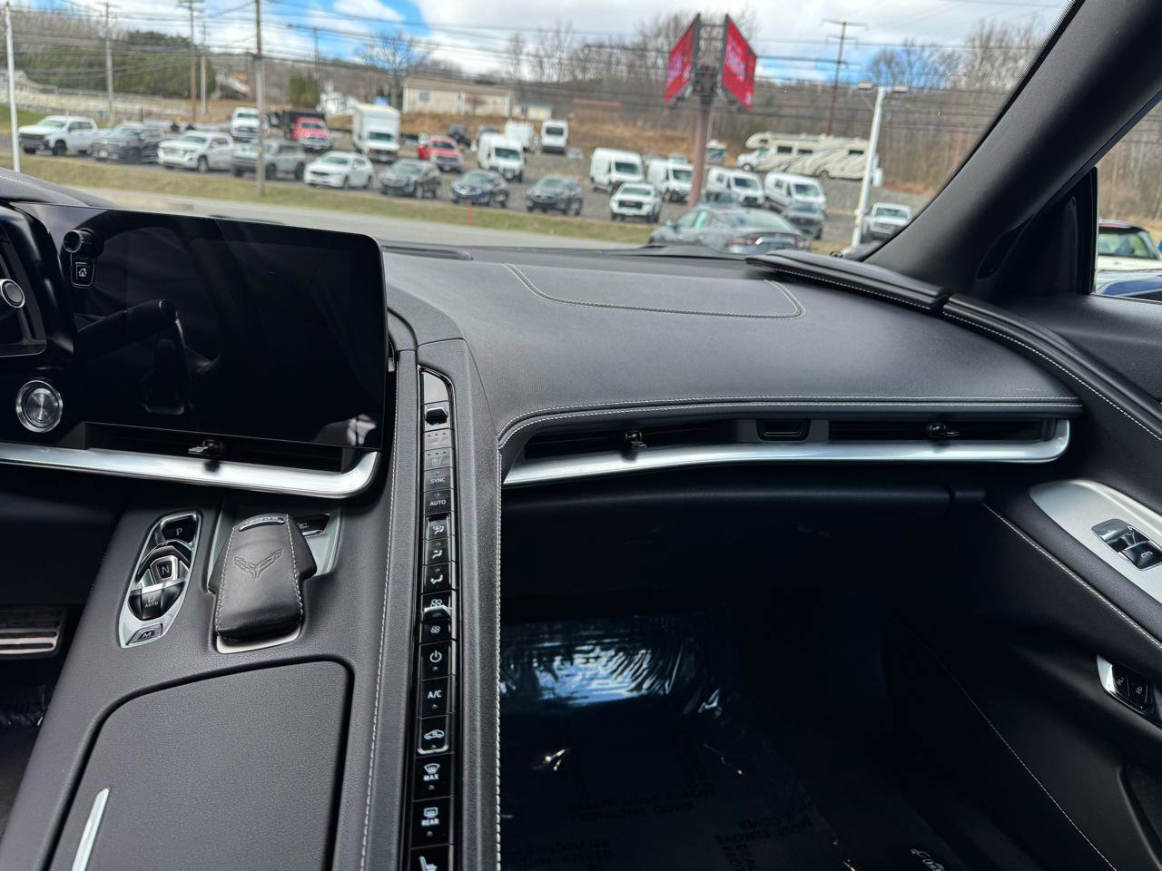 Used 2024 Chevrolet Corvette 2LT Convertible image 28