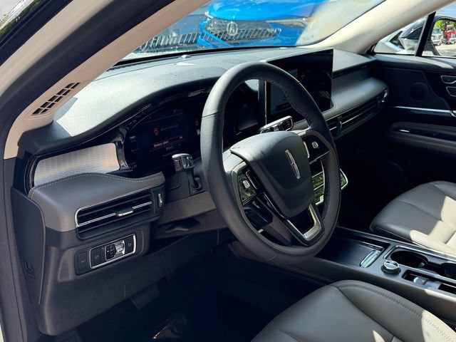 Used 2023 Lincoln Corsair FWD image 13