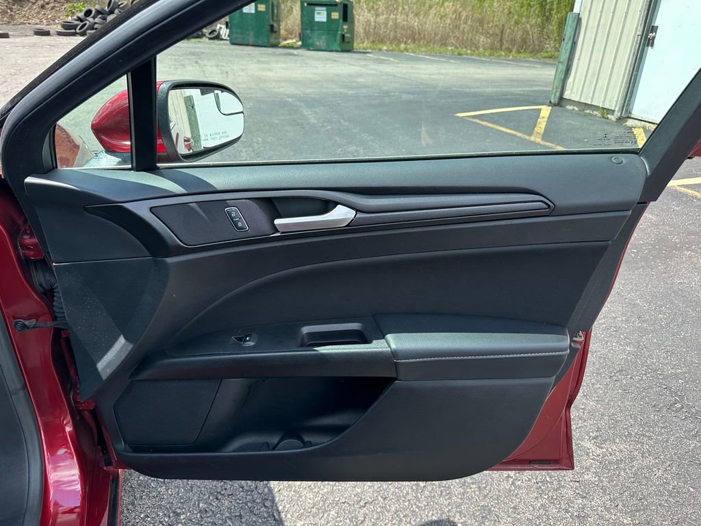 Used 2018 Ford Fusion S w/ Equipment Group 101A FWD image 26