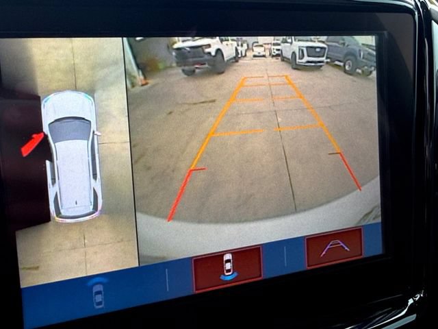 Used 2018 Chevrolet Traverse Premier w/ Driver Confidence II Package FWD image 9