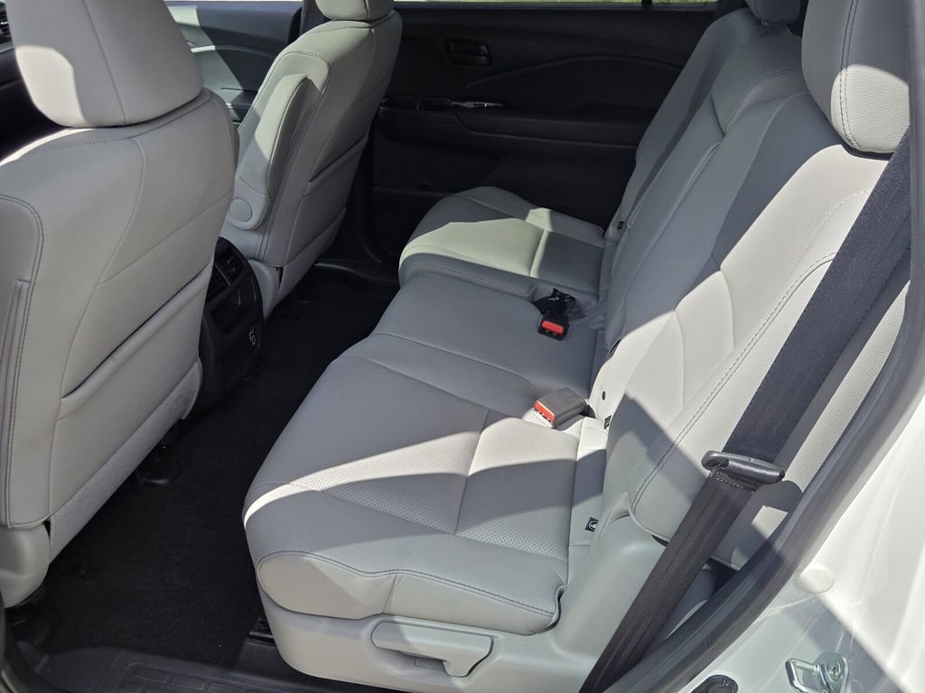 Certified 2022 Honda Passport EX-L image 11
