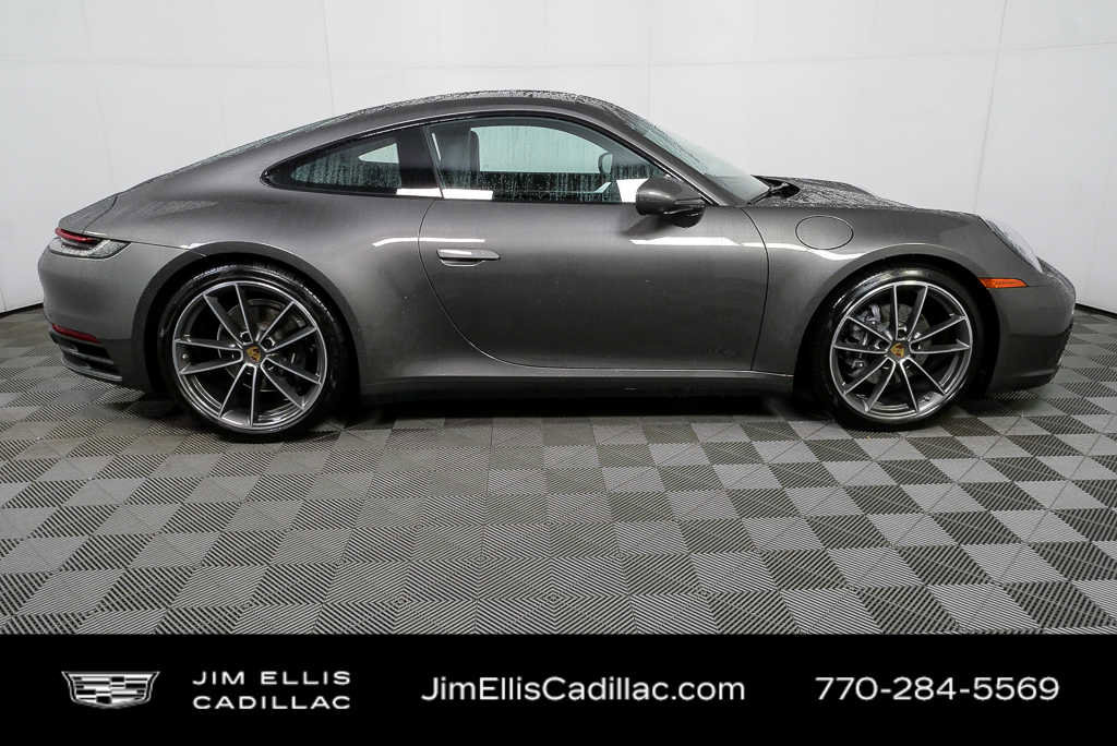 Used 2024 Porsche 911 Carrera w/ Premium Package image 2