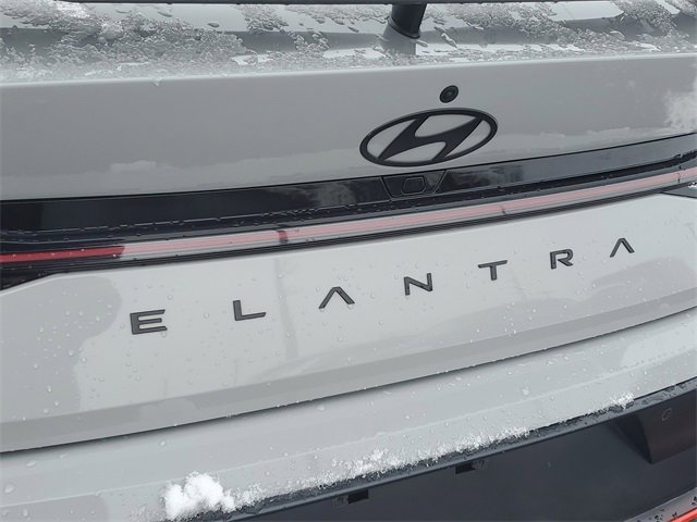 Used 2025 Hyundai Elantra N image 8